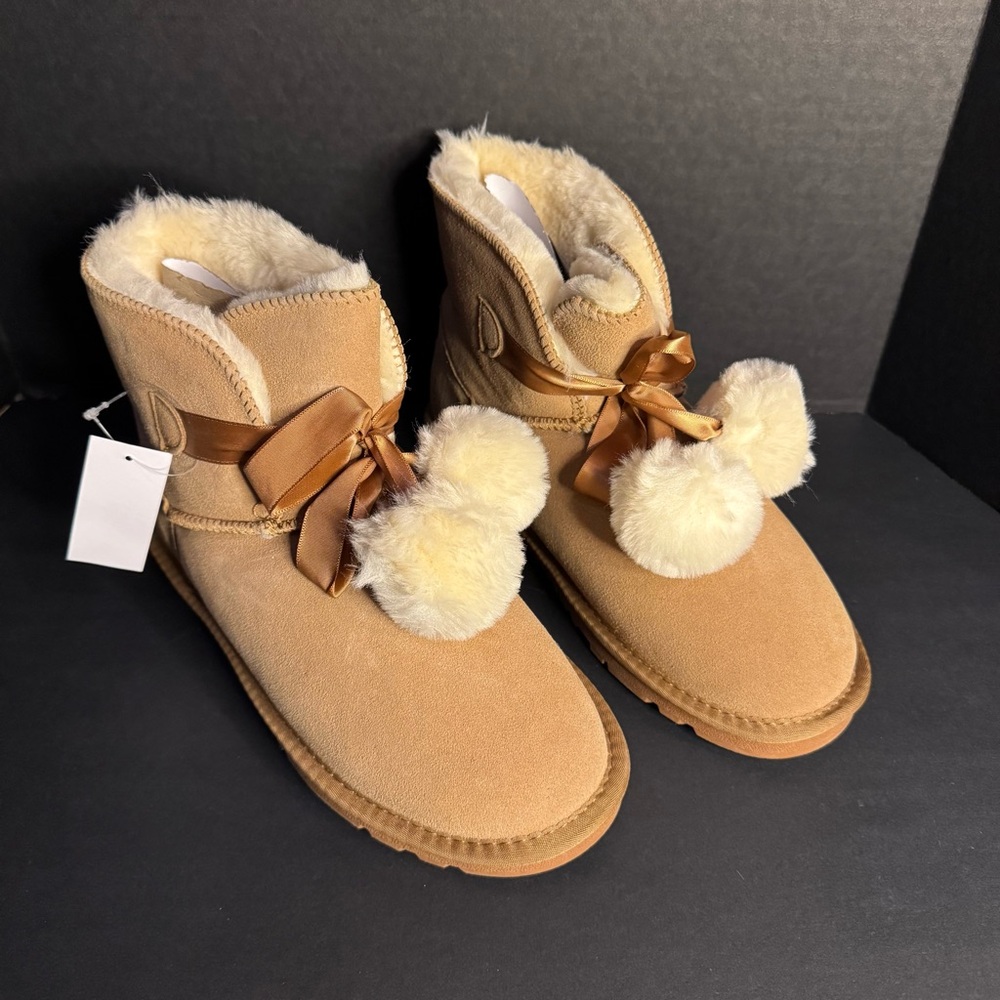 Suede Boots for Winter - Tan with PomPom Multiple Sizes - New‎ in Box - Picture 2 of 4